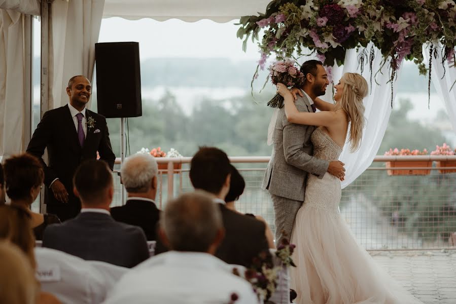 Fotografo di matrimoni Milan Radojičić (milanradojicic). Foto del 12 febbraio 2019