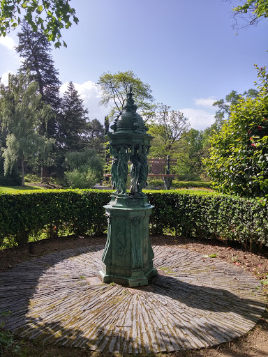 Nantes - Jardin Des Plantes - Fontaine Wallace