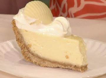 The Best Pie in America - Sittin' on a Sandbar Key Lime Pie