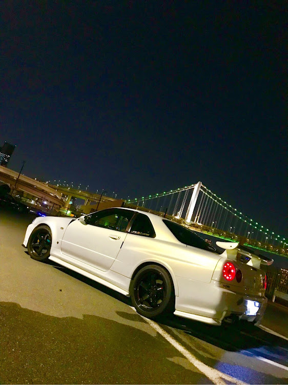 スカイライン GT-RのフルLEDテールランプに関するカスタム事例の投稿画像1枚目
