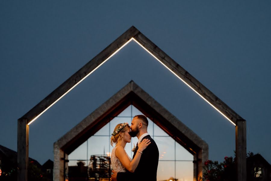 Fotógrafo de casamento Piotr Hołowienko (thisday). Foto de 8 de outubro 2021