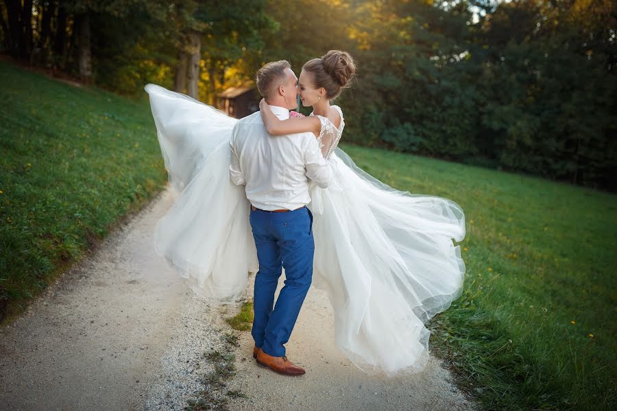 婚禮攝影師Alexander Kowert（alexko）。2019 2月9日的照片