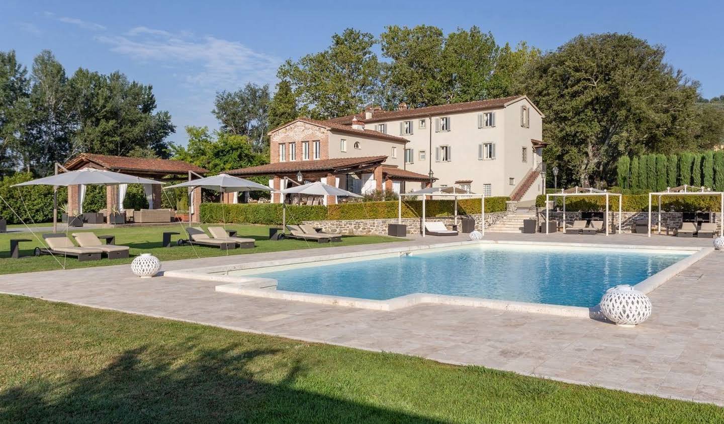 Villa with garden Pieve a Nievole