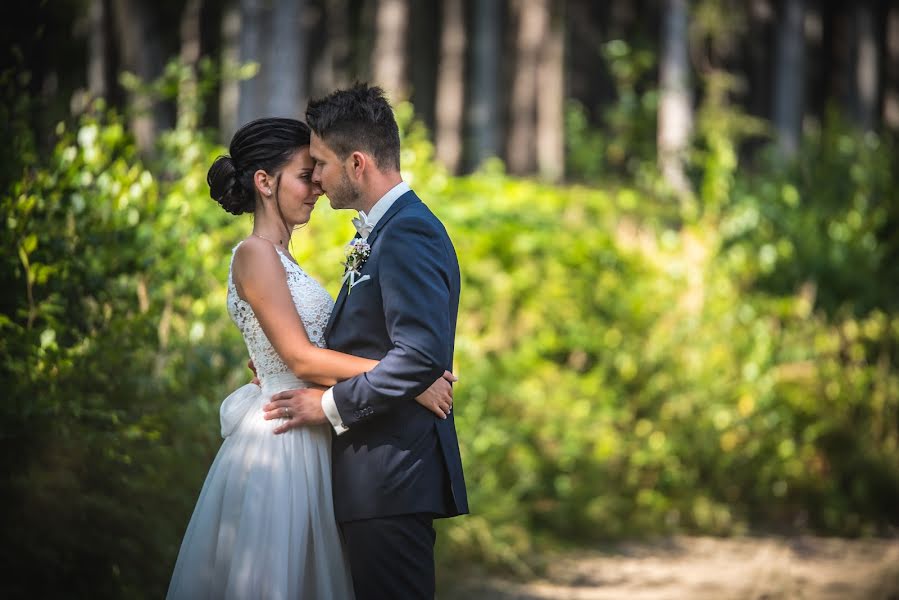 Wedding photographer Richard Lapiš (richardlapis). Photo of 25 September 2020