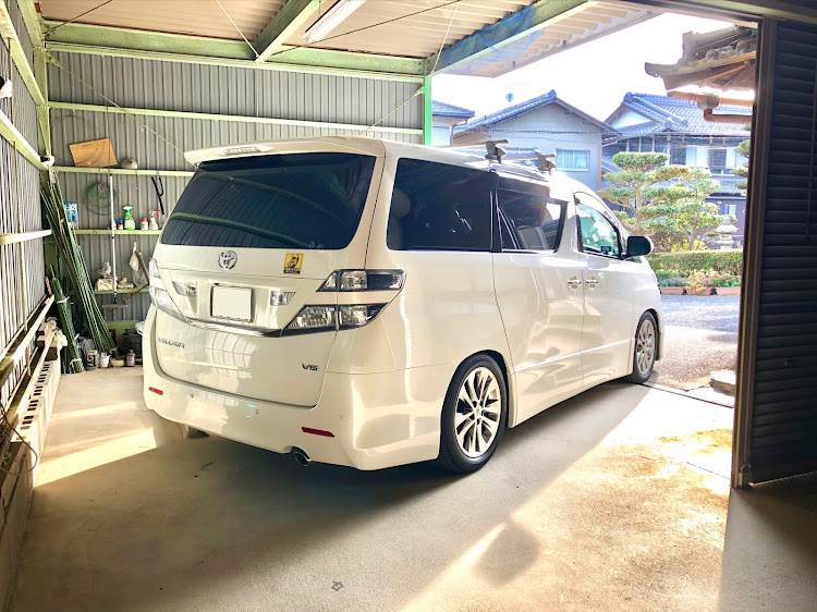 ヴェルファイアの洗車・11月もよろしくお願いしますに関するカスタム事例の投稿画像2枚目