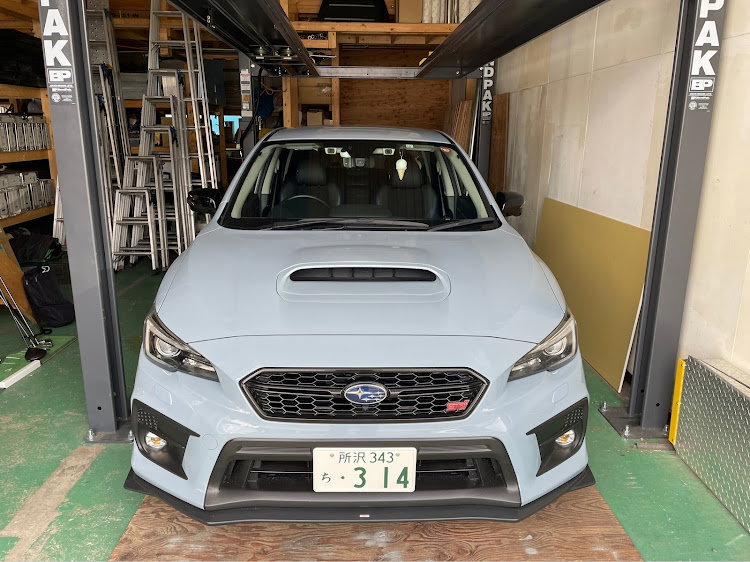 レヴォーグのクールグレーカーキ・整備記録・いいね！&コメントありがとうございます！・9月もよろしくお願いします・大胆にして繊細にに関するカスタム事例の投稿画像1枚目