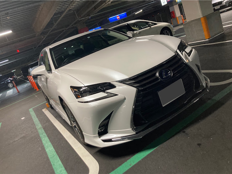 GSのGS・Lexus・スタッドレス18インチ高い無理に関するカスタム事例の投稿画像1枚目