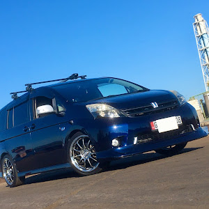 アイシス ZGM11W