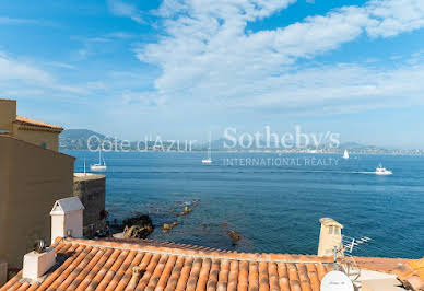 Seaside house with terrace 2