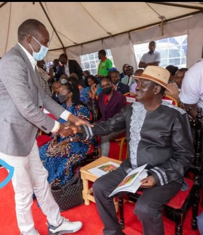 ODM Kisii Governorship candidate Simba Arati interacting with Azimio leader Raila Odinga during his visit to Kitutu Chache North on June 13th, 2022 (PHOTO BY COURTESY)