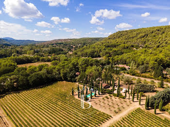 terrain à Villecroze (83)