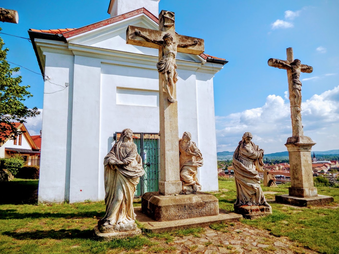 Esztergom - Szent Tamás-hegyi Fájdalmas Szűz kálváriakápolna és hét stációs kálvária