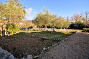 villa à Saint-Cézaire-sur-Siagne (06)