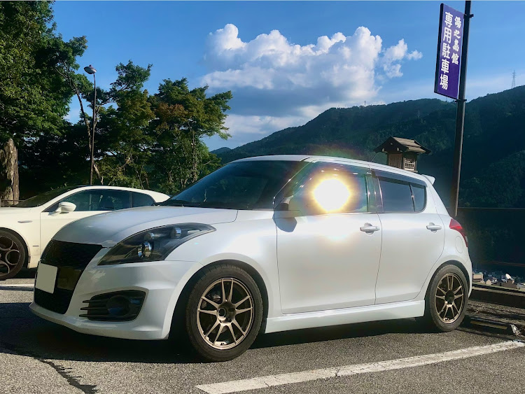 スイフトスポーツのお盆休み・ドライブ・富士山・8月もよろしくお願いします・下呂温泉に関するカスタム事例の投稿画像1枚目