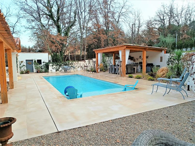 Vente villa 5 pièces 190 m² à Le Thoronet (83340), 935 000 €