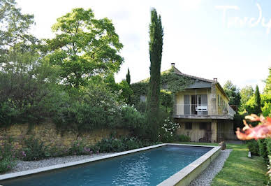 Maison avec piscine et terrasse 1