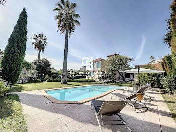 villa à Antibes (06)