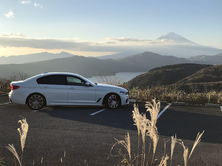 5シリーズ セダンのBMW G30に関するカスタム事例の投稿画像2枚目