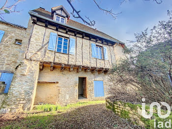 maison à Saint-Jean-Lespinasse (46)