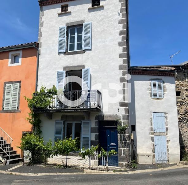 Vente maison 4 pièces 94 m² à Chidrac (63320), 87 500 €