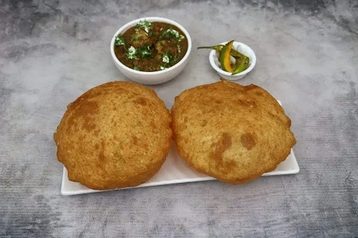 Paneerwale Chole With Bhature [3 Plate, 6 Bhature]