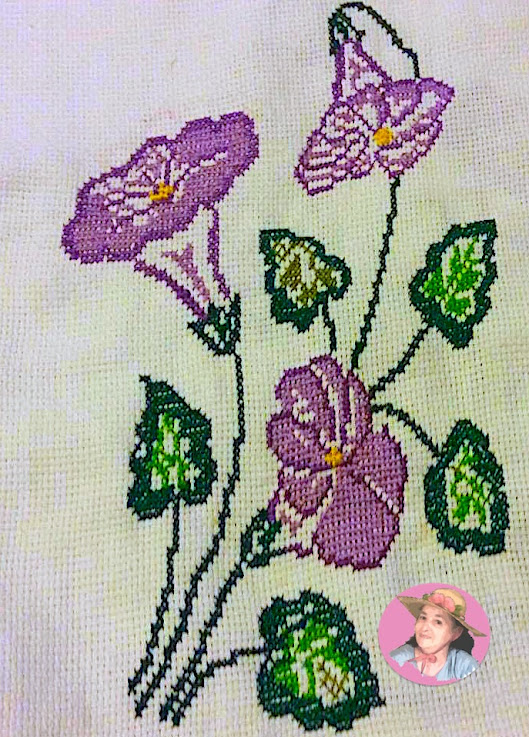 Flower in cross stitch 