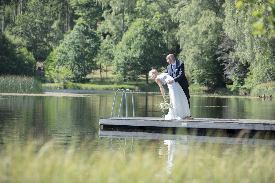 Wedding photographer Sasha Motekalemi (motekalemi). Photo of 30 March 2019