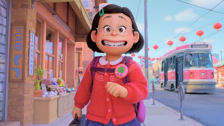 Звезда Disney Pixar «Я краснею» Розали Чанг — сертифицированная фанатка K-Pop
