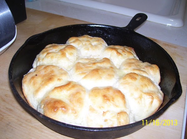 Buttermilk Cast Iron Biscuits - Girl With The Iron Cast