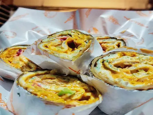 Egg Makhani Wrap