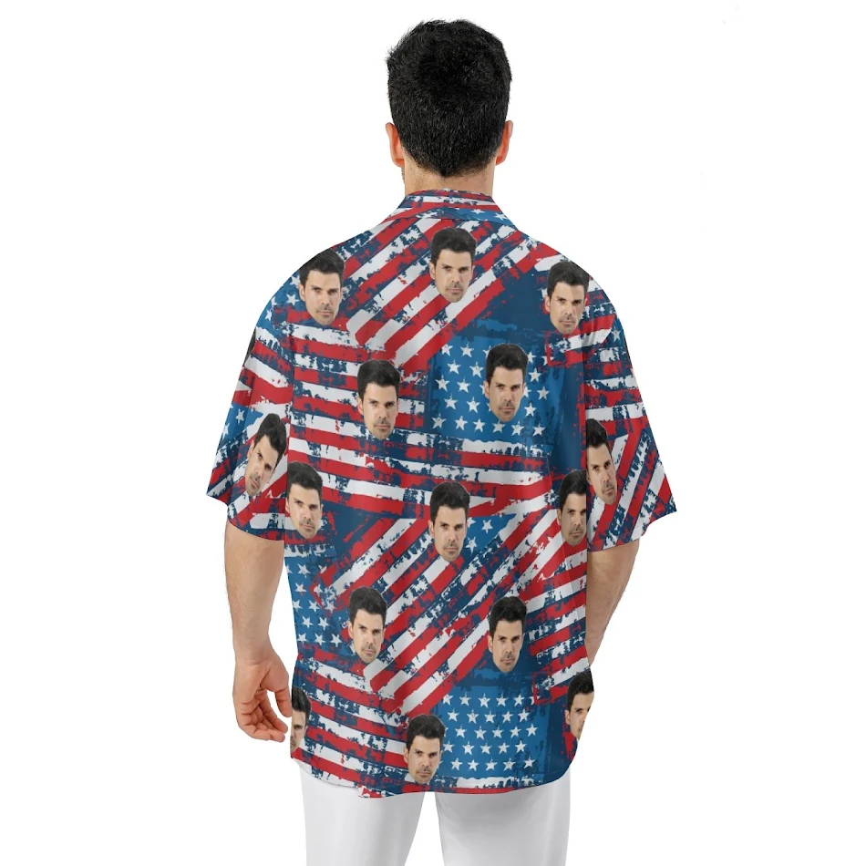 Camiseta com estampa de rosto personalizada. Crie uma peça única e memorável, o presente ideal e fácil de personalizar.