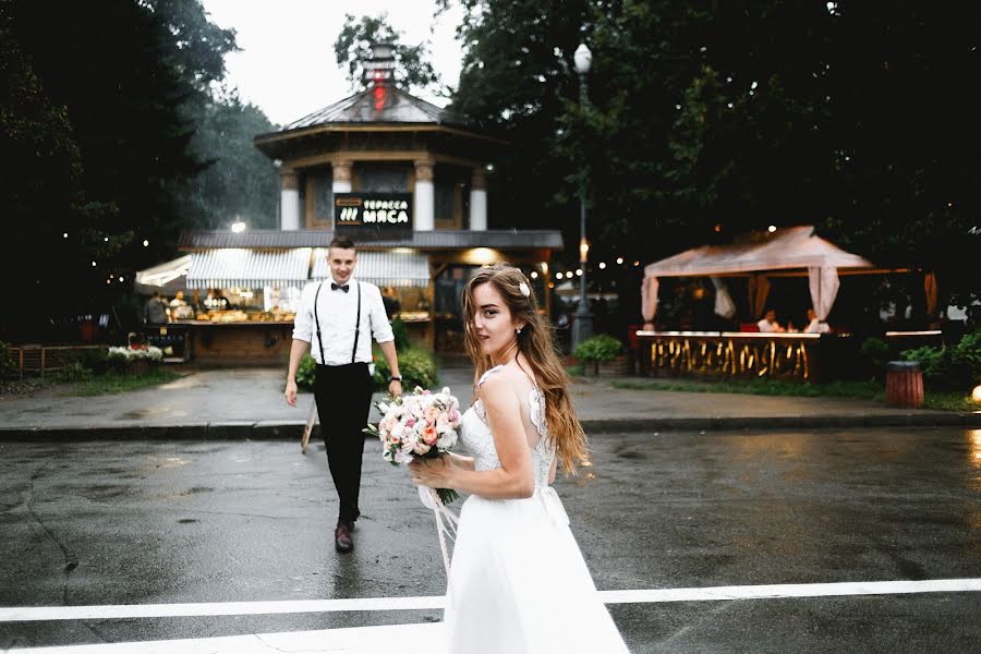 Wedding photographer Maksim Ostapenko (ostapenko). Photo of 10 January 2019