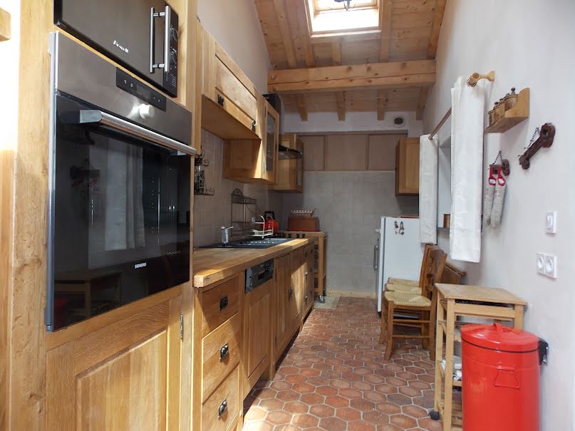 Location  chalet 2/3 pièces 80 m² à Pralognan-la-Vanoise (73710), 528 €