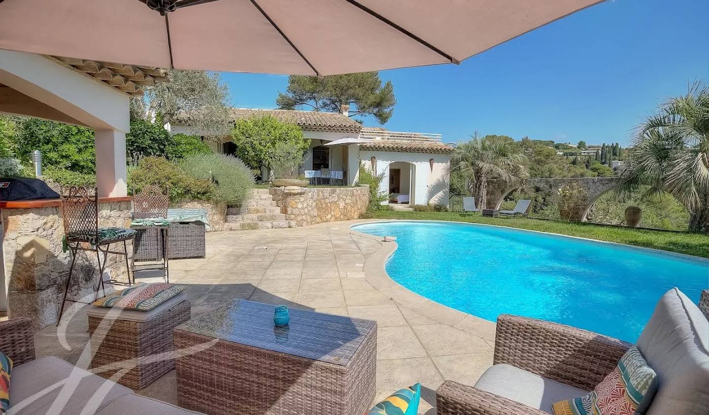 Villa with pool Biot