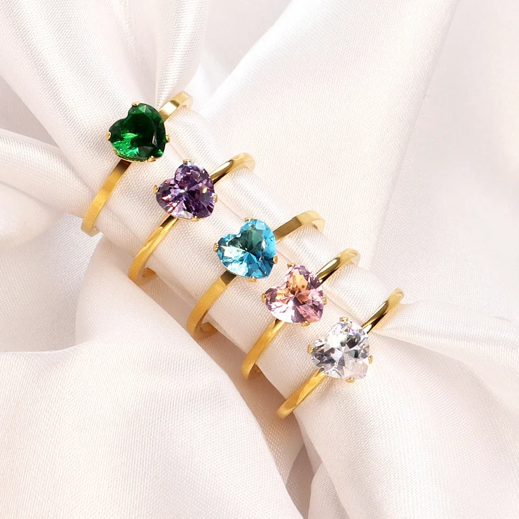 Anel feminino de aço titânio Elegância e durabilidade Joia ideal para qualquer ocasião Resistente à água e corrosão Design moderno e feminino