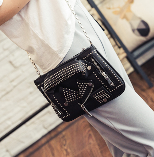 Title 8, Pochette con rivetti per abbigliamento, accesso...