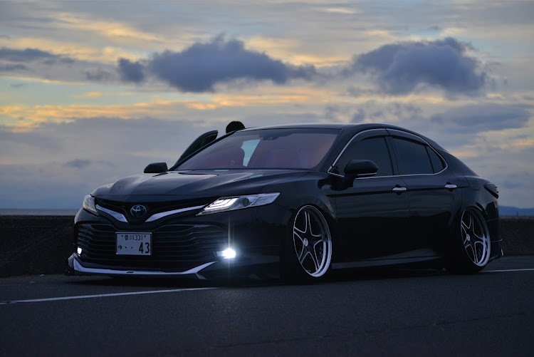 クラウンアスリートの70CAMRY・カールソン 1/16・70カムリ・レオンハルト・18クラウンに関するカスタム事例の投稿画像3枚目