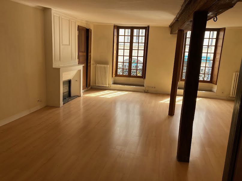 Location  appartement 4 pièces 134 m² à Nogent-le-Rotrou (28400), 690 €