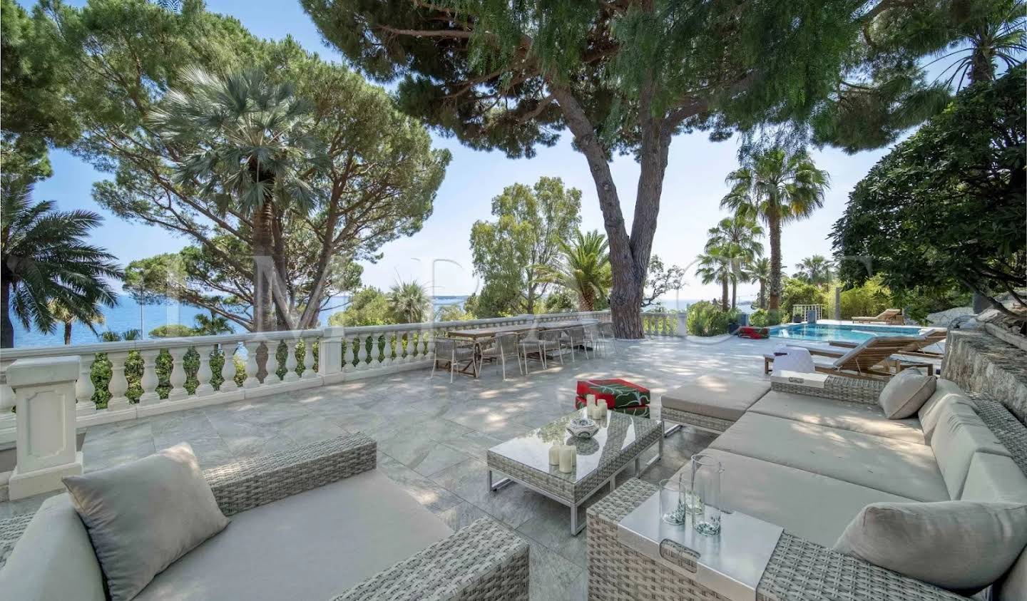 Villa with pool Cannes