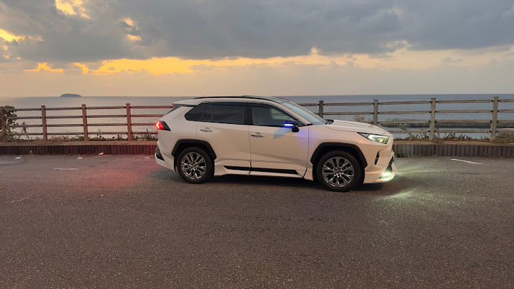 RAV4の2024ベストショット10月・ドライブ・山口県・シャメ活・日本海に関するカスタム事例の投稿画像3枚目