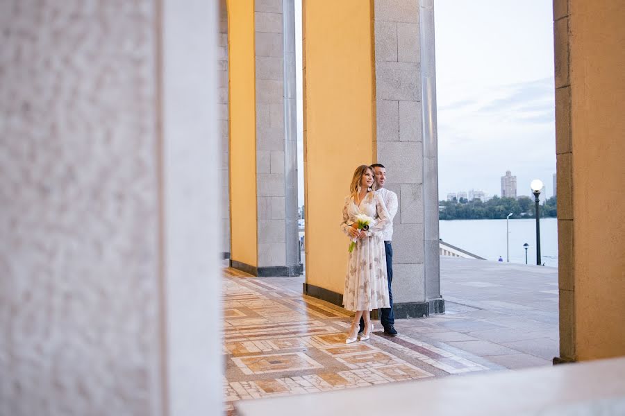 Fotógrafo de bodas Dasha Kapitanova (kapitanovafoto). Foto del 8 de octubre 2023