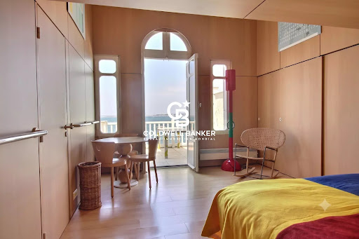 Seaside apartment with terrace 4