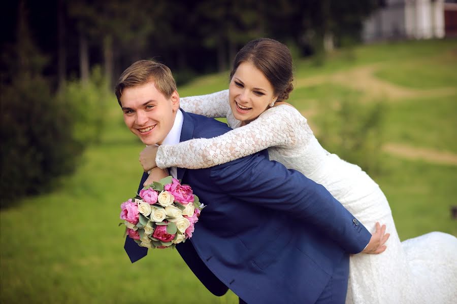 Wedding photographer Inna Zhdanova (innamo). Photo of 24 September 2015