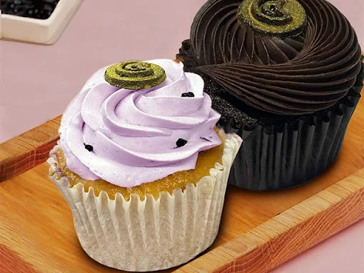 Blueberry & Truffle Cup Cake