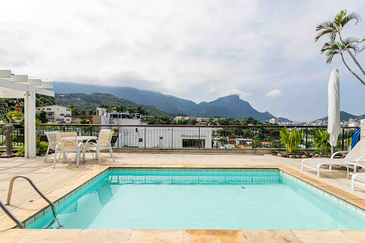 Apartment with terrace and pool 2