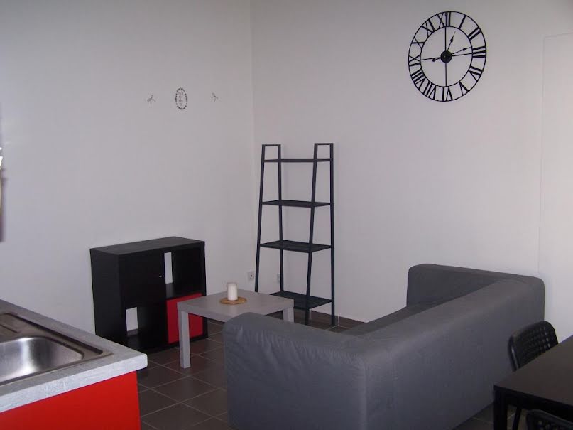 Location meublée appartement 2 pièces 33 m² à Saint-Etienne (42000), 490 €