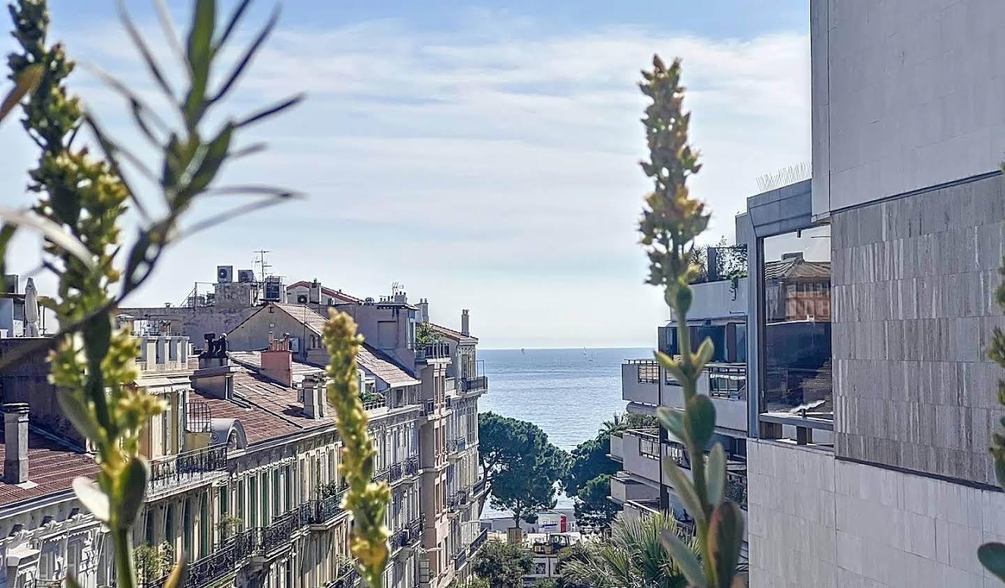 Apartment with terrace Cannes