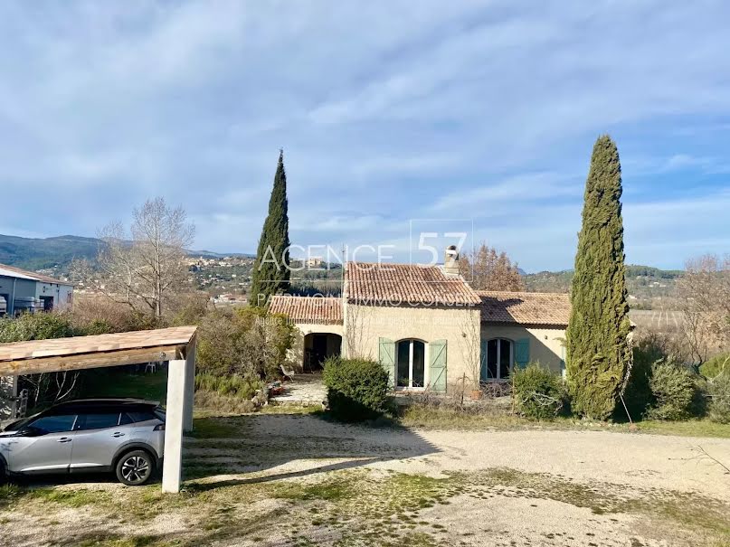 Vente villa 4 pièces 130 m² à Tourrettes (83440), 579 000 €