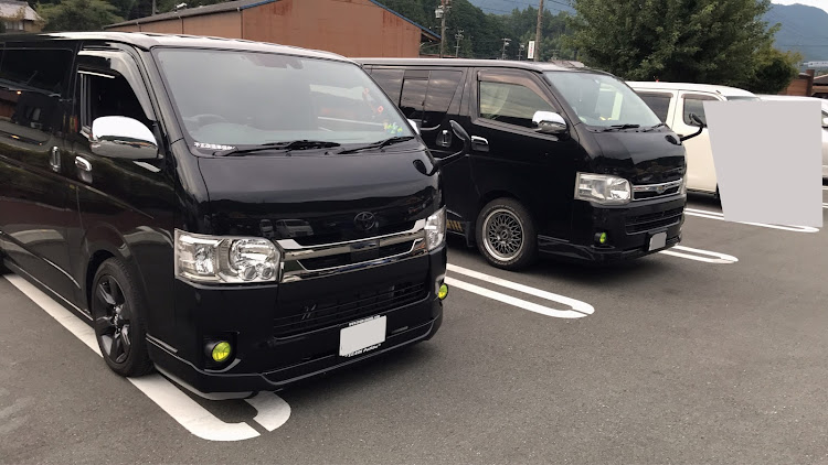 ハイエースバンのいおりんさんが投稿したカスタム事例の投稿画像1枚目