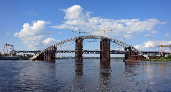 A bridge over water

Description automatically generated with medium confidence